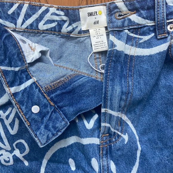 H&M x Smiley Wide Leg Jeans - Picture 2 of 5